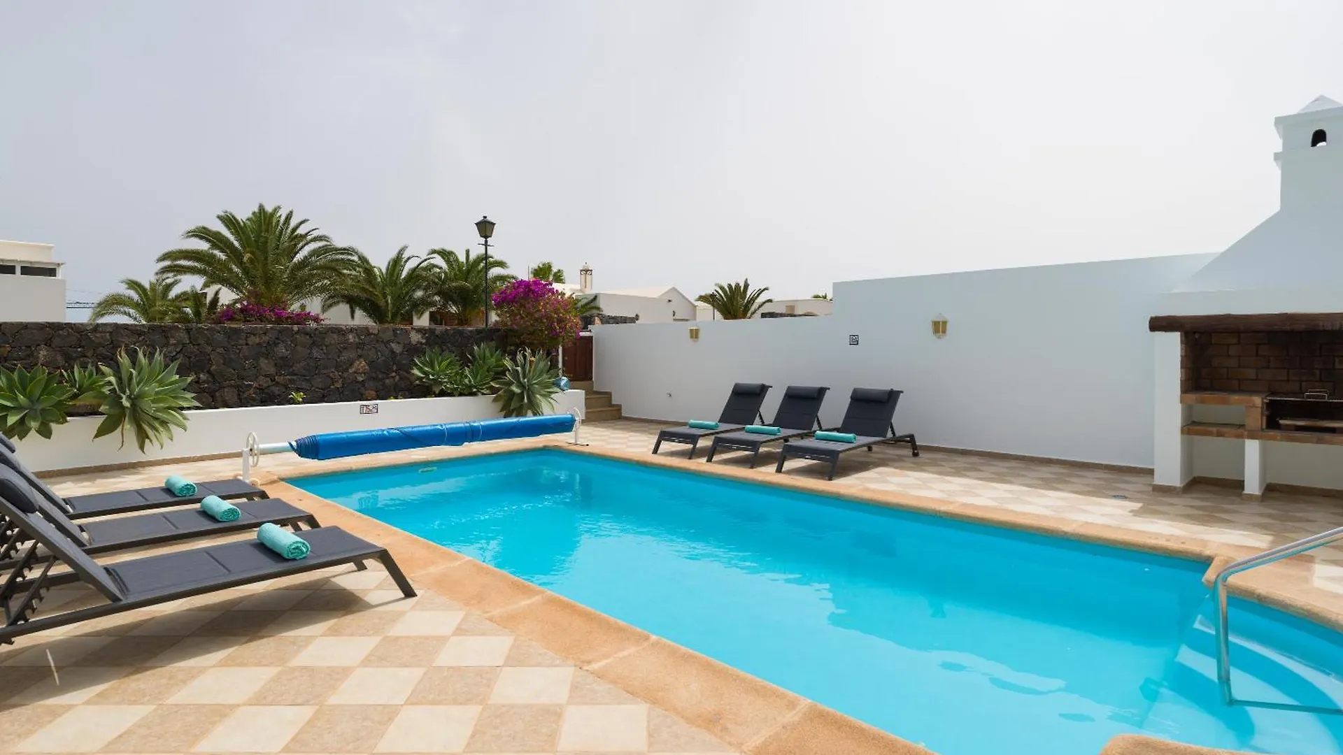 Villa Alli Puerto Calero Spain