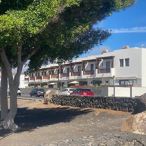 Casa Marla Mit 3 Schlafzimmern Und 2 Badezimmern Apartamento
