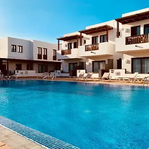 La Casa Roja Puerto Calero